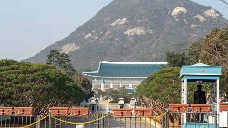 كوريا الشمالية تعد جارتها الجنوبية "عدوا وفي حالة حرب" وتلغي جميع الاتفاقيات