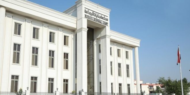 بينهم امرأة.. الحكم بالسجن المؤبد على 5 من تجار المخدرات