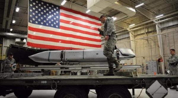 الولايات المتحدة تستعد لإرسال أسلحة إلى إسرائيل