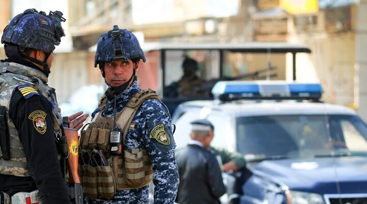 إغراءات مالية للعراقيين مقابل شراء أسلحتهم: هل تنجح الخطط الحكومية؟