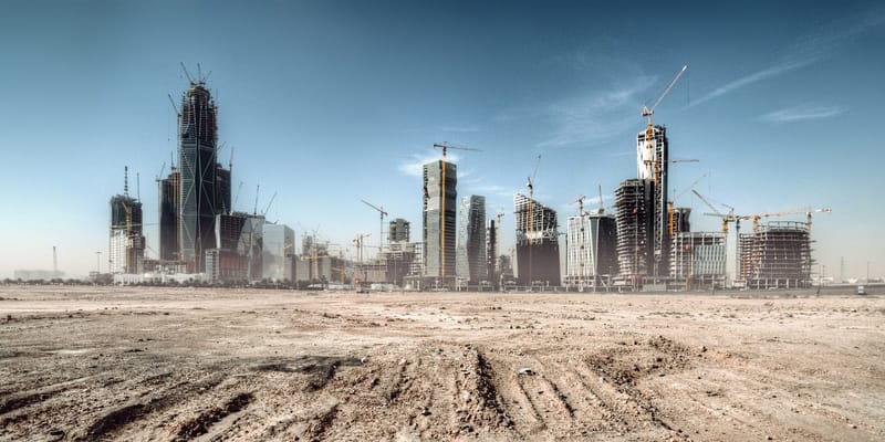 المالية النيابية: 30 دولة تتسابق للاستثمار في العراق