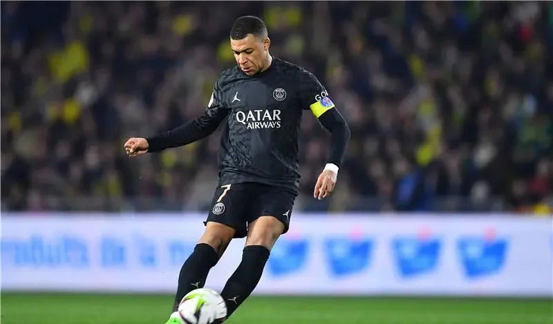 أول صدام بين ريال مدريد ومبابي