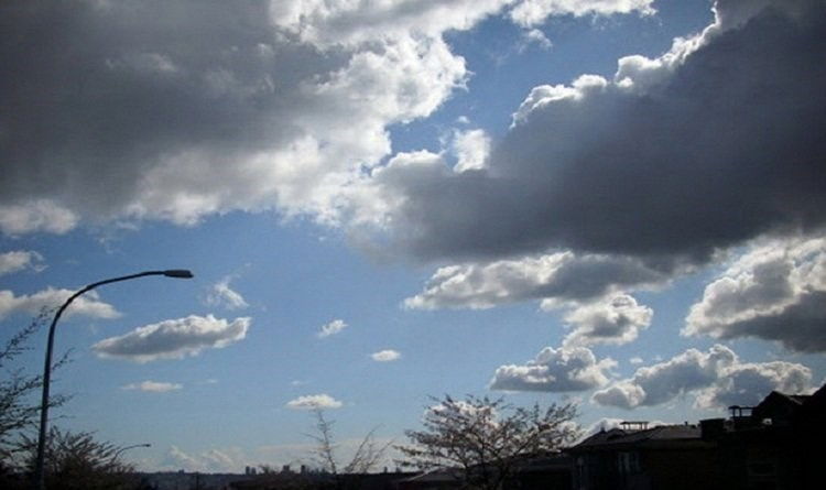 مسببًا سحبًا غير ممطرة.. "التيار النفاث" يندفع جنوبًا وانخفاض بالحرارة يبدأ السبت