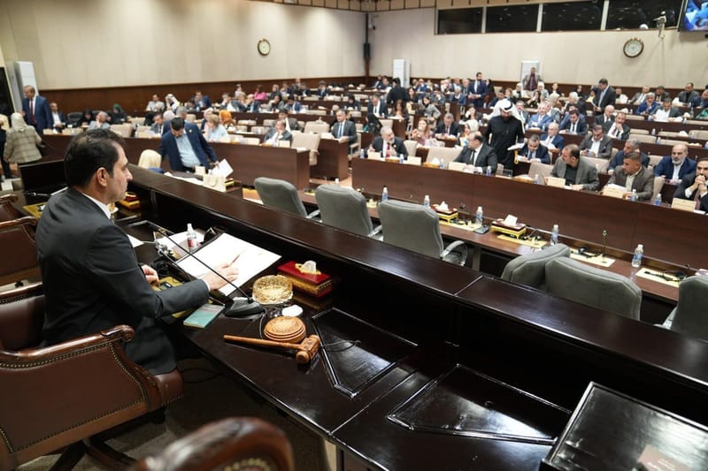 البرلمان ينهي قراءة جملة من القوانين ويرفع جلسته