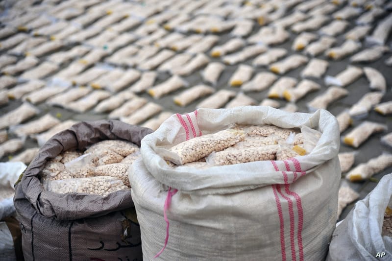 بينها مؤثرات عقلية.. ضبط عجلة تحمل 8 طن من المواد غير المرخصة في نينوى