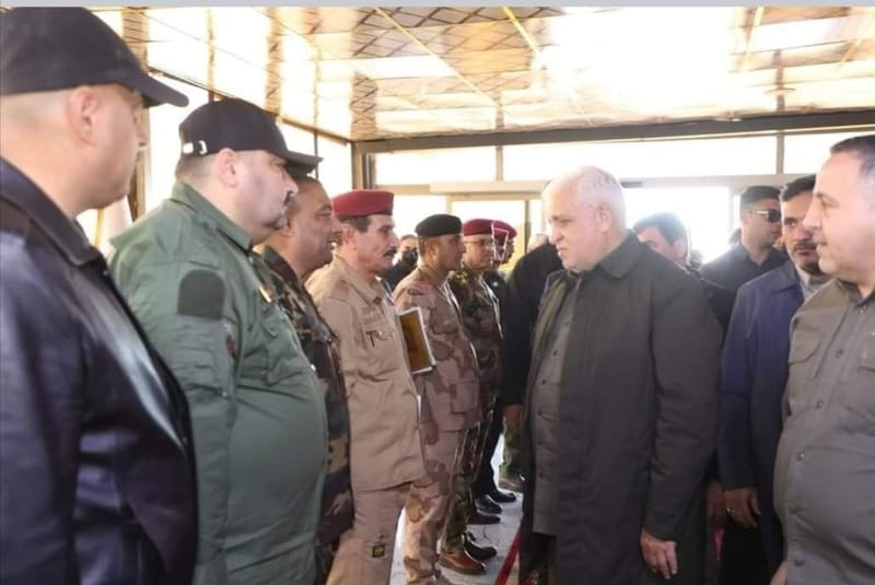 الفياض في قاعدة الحبانية لـ"تطوير الجهد الاستخباري