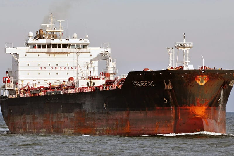 ناقلات الظل: سلاح روسي يؤرق أميركا وأوروبا