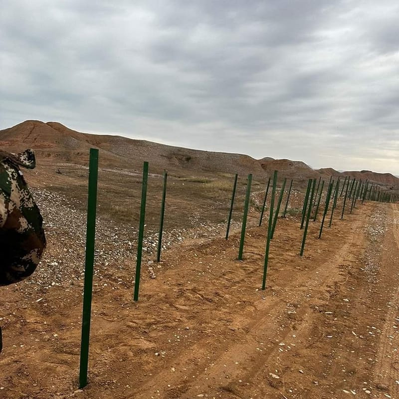 على الحدود العراقية الإيرانيةنصب "أكبر حاجز من الاسلاك الشائكة"