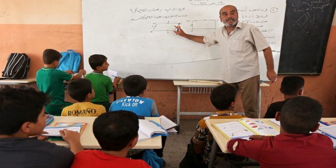 من يوقف الاعتداءات على الكوادر التربوية؟.. لجنة برلمانية تُجيب