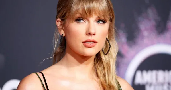 إليكم قرار الشرطة بشأن الشكوى المقدمة ضد والد تايلور سويفت