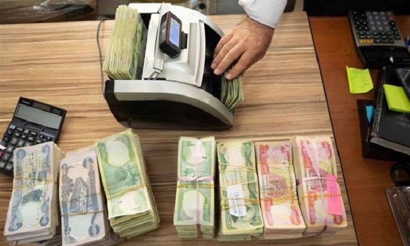 اللجنة المالية: الرواتب مؤمنة في موازنة 2024 ولا توجد أزمة مالية بالعراق