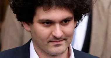 الحكم على سام بانكمان عملاق العملات المشفرة بالسجن 25 عاما