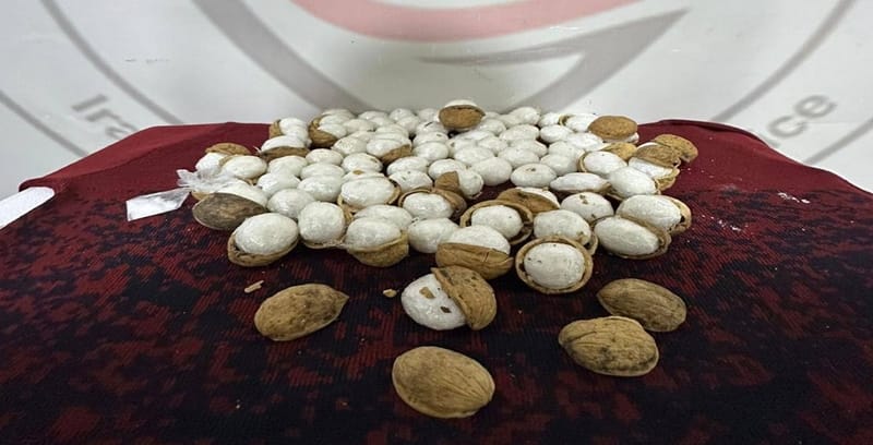 طرق مبتكرة وأساليب غريبة في تهريب "آفة الموت" بالعراق