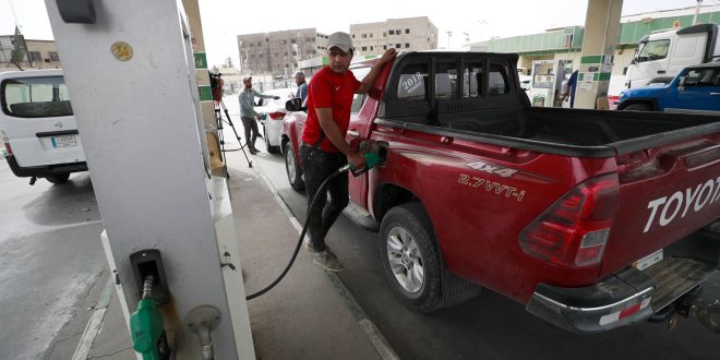 النزاهة البرلمانية: قرار رفع اسعار البنزين غير منطقي ويؤثر على عامة المواطنين