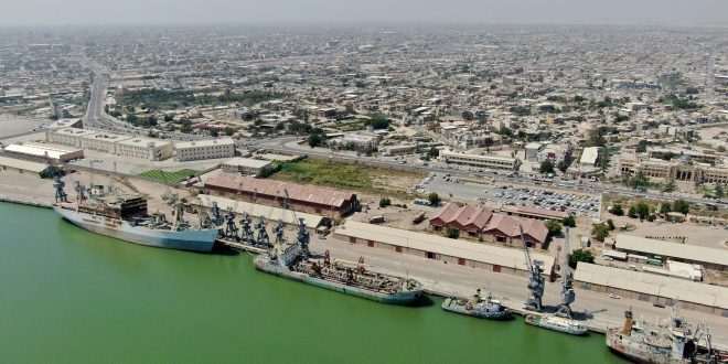 تاجر مخدرات يشتبك مع القوات الامنية ويلوذ بالفرار في البصرة