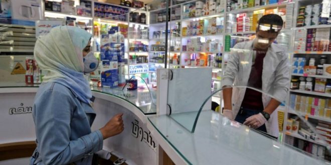 الصحة النيابية: مافيات تحتكر السوق والصناعة الدوائية تقتصر على التعبئة والتغليف