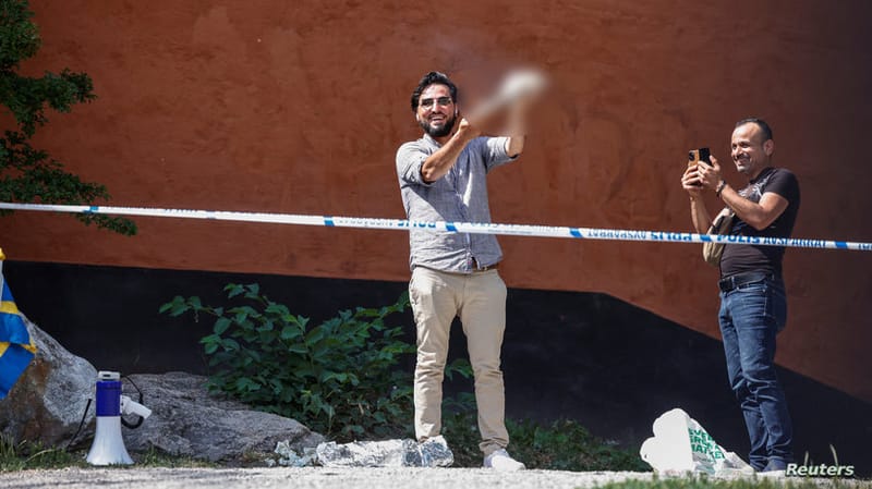 سلوان موميكا يعود إلى السويد ويشبه النرويج بـ"عراق صّدام"