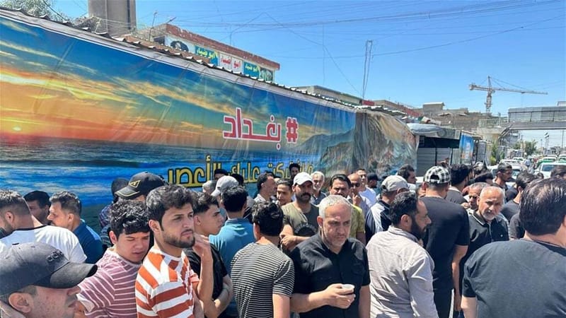 بعد قرار ازالتهم.. تظاهرة لأصحاب البسطيات في بغداد