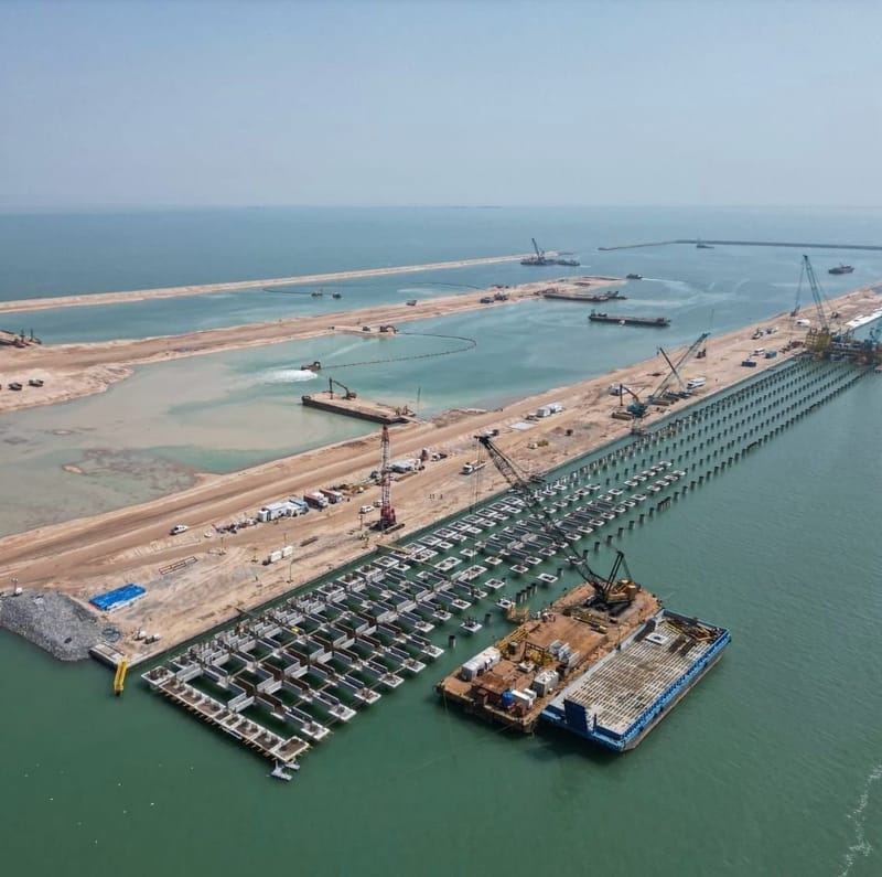 النقل تستعد لاستكمال خطوات التعاقد مع موانئ أبو ظبي