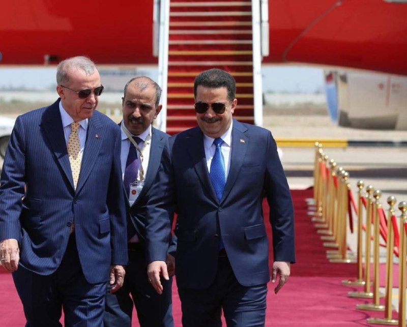 السوداني يستقبل أردوغان بمطار بغداد الدولي