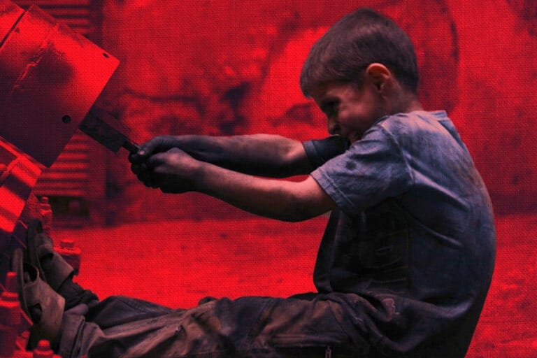 الأطفال ضحية للعنف الأسري.. حالات متفاقمة وقانون مؤجل