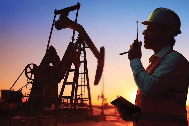 مستشار السوداني: القطاع النفطي يشهد نهضة متسارعة