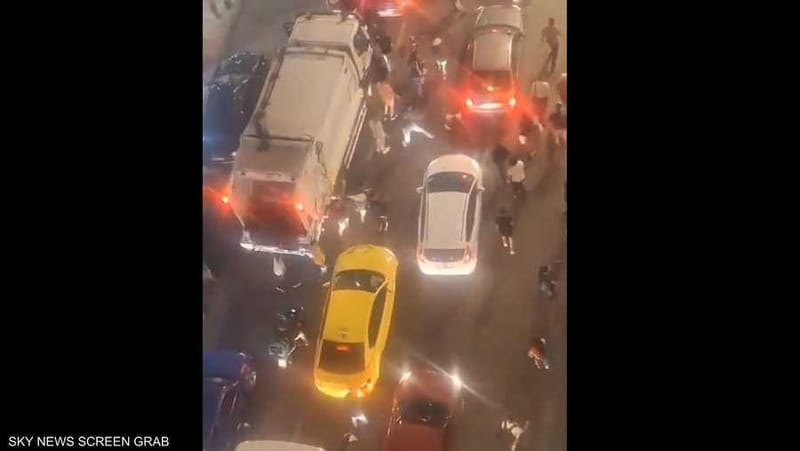 اليونان.. متظاهرون يقتحمون فندقا يؤوي إسرائيليين في أثينا واشتباكات مع الشرطة