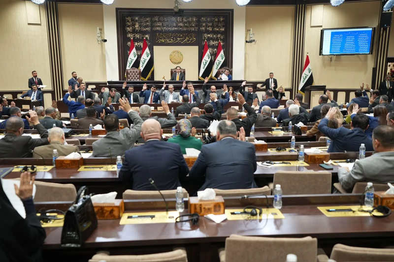 نائب: جلسة اليوم ستشهد حسم منصب رئيس البرلمان