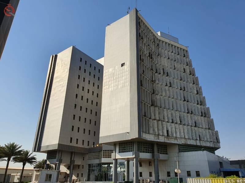 العراق يطلق تمويل رواتب موظفيه لشهر أيار