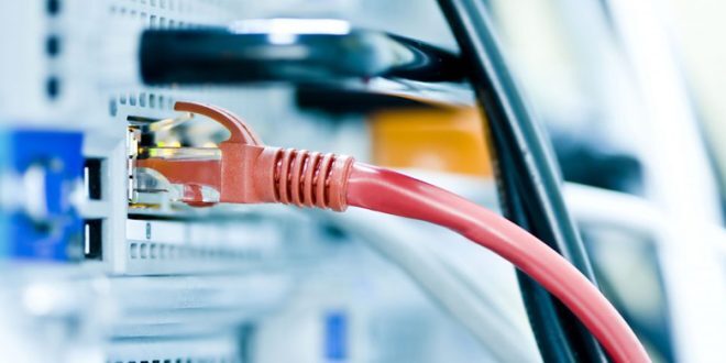 وزيرة الاتصالات: الالياف الضوئيية ستكون بديلاً لأبراج الـ WiFi