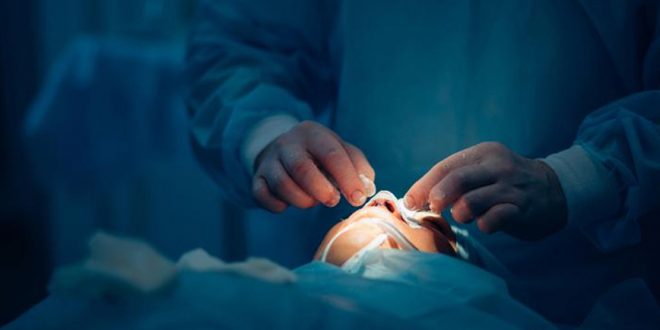 الصحة النيابية: مراكز التجميل غير المرخصة تعمل تحت حماية شخصيات متنفذة في الدولة