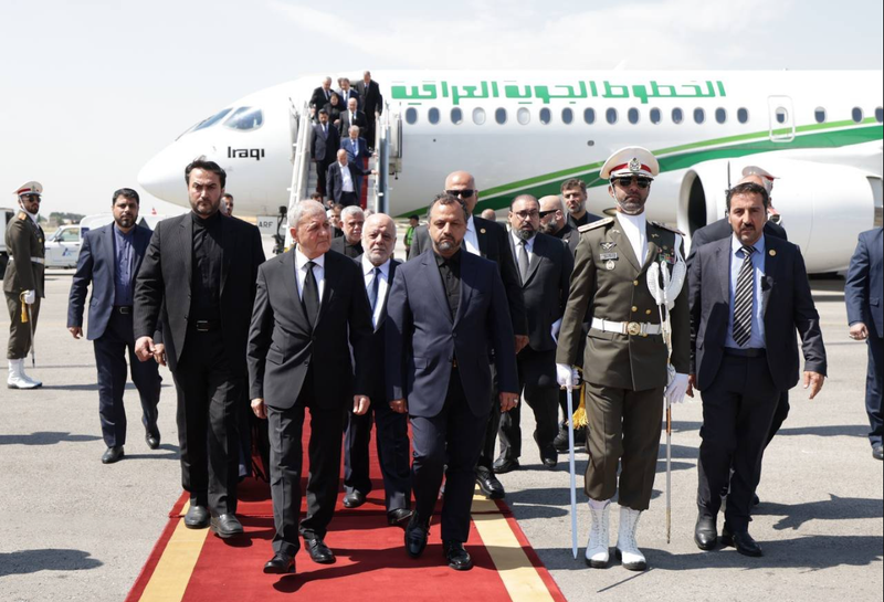 رئيس الجمهورية يصل طهران لتقديم التعازي بوفاة الرئيس الإيراني ورفاقه