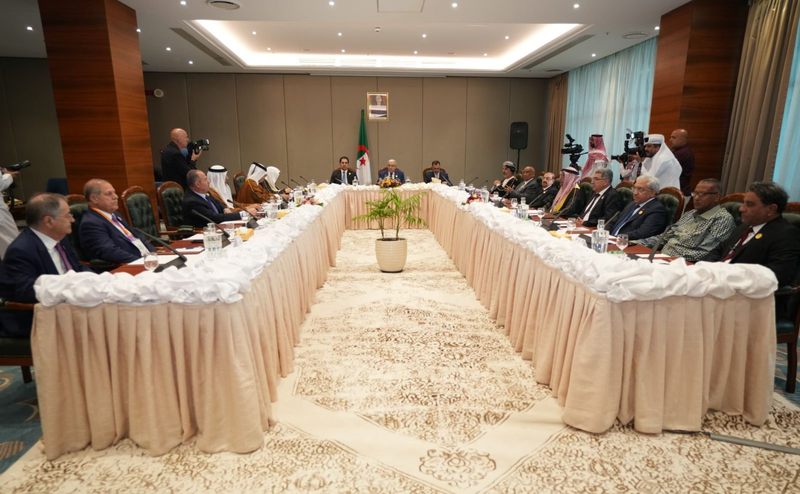 المندلاوي يشارك في اللقاء التشاوري لرؤساء البرلمانات والمجالس والوفود في الجزائر
