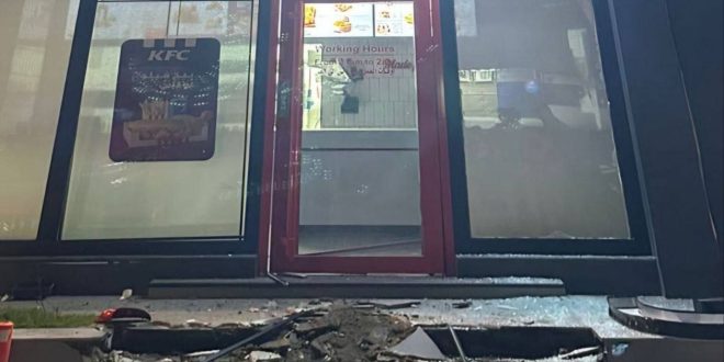 اعتقال شخصين بعد استهدافهما مطعم KFC في شارع فلسطين ببغداد