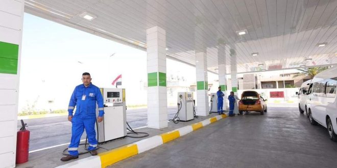 رغم استمرار أزمة البنزين.. المشتقات النفطية تنفي وجود نقص في آلية التجهيز
