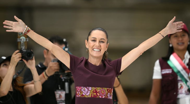 "كلاوديا شينباوم".. أول امرأة تفوز برئاسة المكسيك