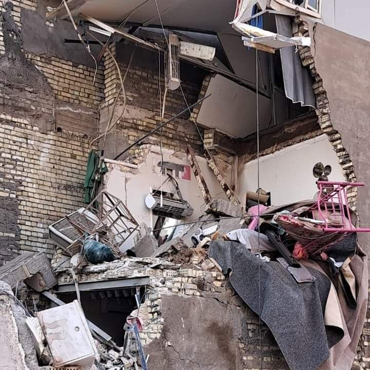 مصرع عامل بانهيار منزل شرقي بغداد والدفاع المدني تبحث عن "عالقين"