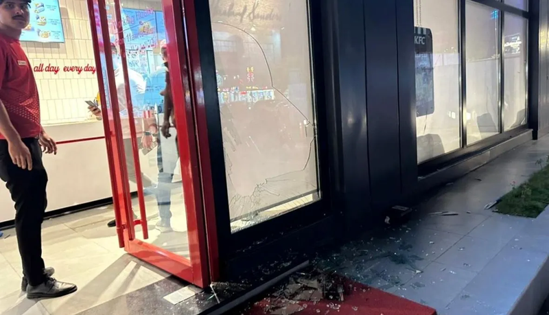 بعضهم ينتمي إلى أحد الأجهزة الأمنية.. الداخلية تعلن القبض على مهاجمي المطاعم في بغداد