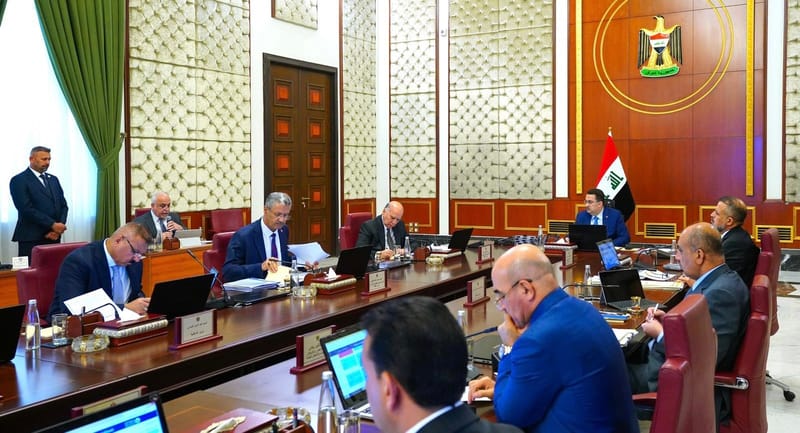 الحكومة العراقية تتخذ قرارات لدعم الصناعة والطيران وتمنح "السينما والمسرح"