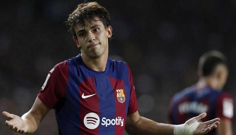 فيليكس يخرج عن صمته "أريد الاستمرار مع برشلونة ولكن.."!