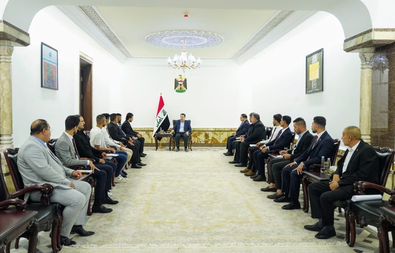 السوداني لشباب ذي قار.. الحكومة تتبع منهجاً جديداً يستهدف تفعيل القطاع الخاص