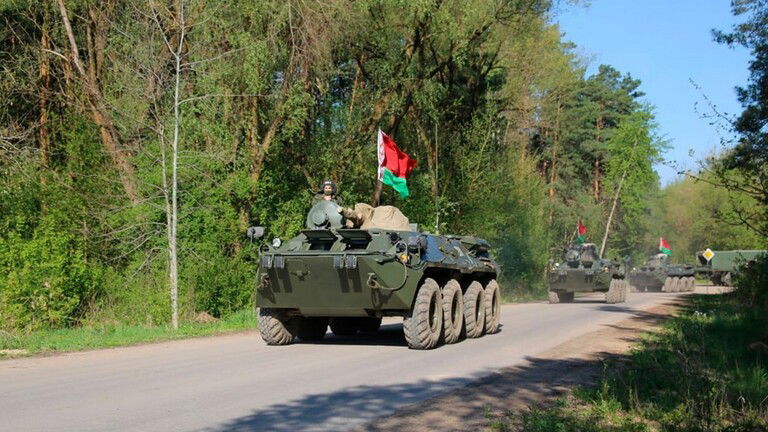 استنفار عسكري على حدود دولتين أوروبيتين