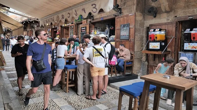 الكويت تدعو مواطنيها إلى العدول عن زيارة لبنان والمتواجدين هناك للمغادرة فورا