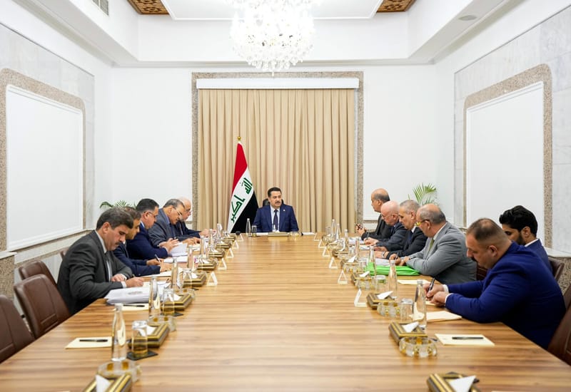 السوداني: رفع الحظر عن الخطوط الجوية العراقية ملف يحظى باهتمام حكومي