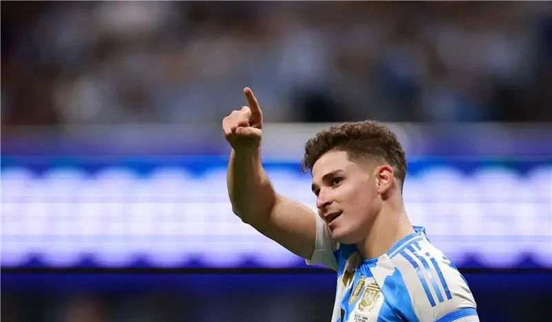 4 نجوم يضعون البصمة المنتظرة بالجولة الأولى في كوبا أمريكا