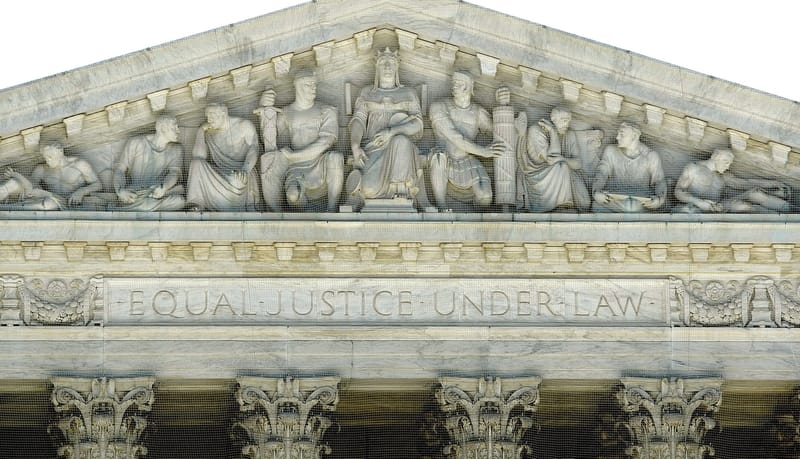 تدخل الدولة في مواقع التواصل يحصل على دعم المحكمة العليا الأميركية