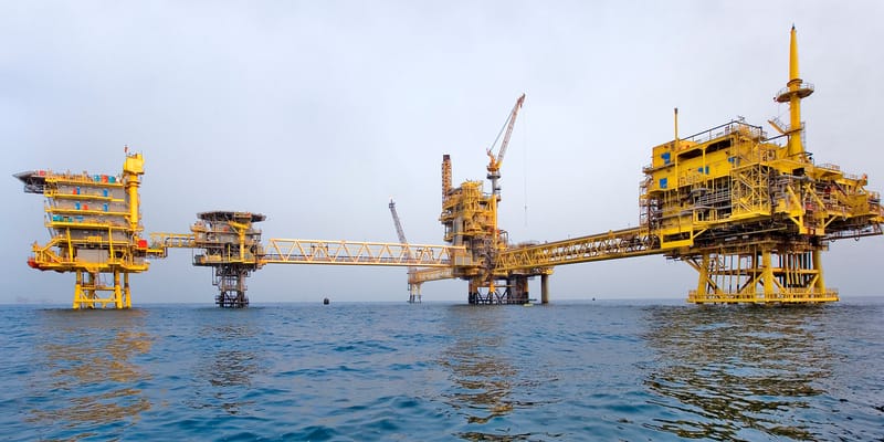 قطر تنضم للعراق والسعودية في إرسال إمدادات الخام إلى الإمارات