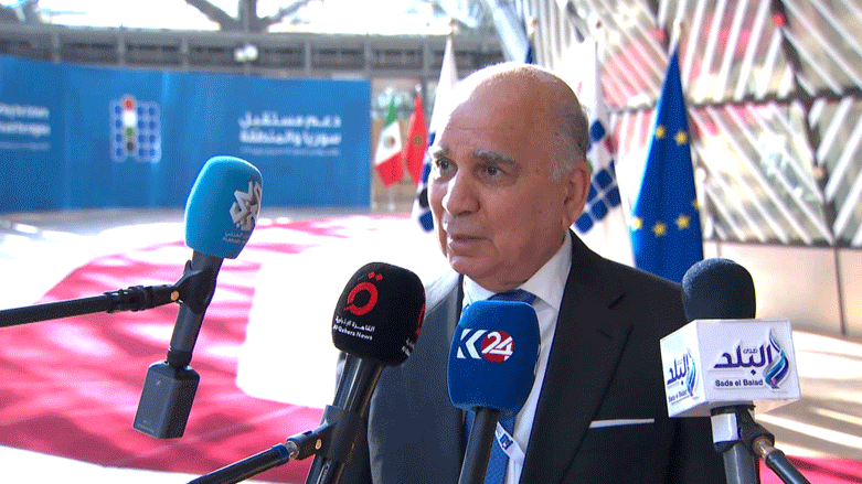 وزير الخارجية يدعو من بروكسل المجتمع الدولي إلى التعامل بجدية مع ملف مخيم الهول