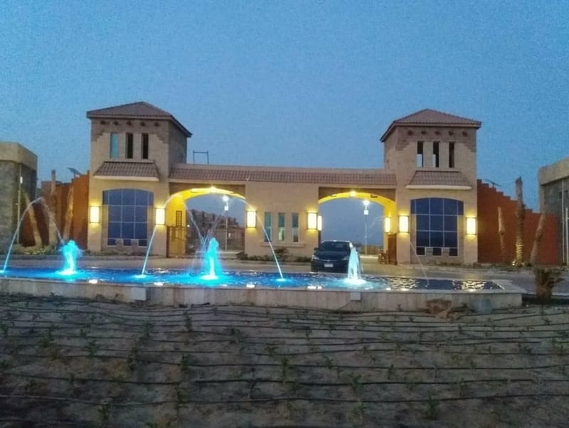 شاليه العين السخنة قرية لاجوبى