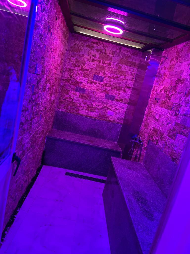 🍀حمام مغربي ساعه وجلسه مساج